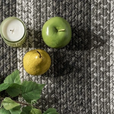 NuLOOM Gwyneth Braided Borders Indoor/Outdoor Patio Area Rug - Image 5