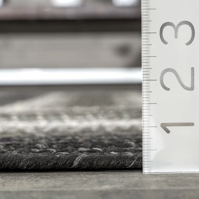 NuLOOM Gwyneth Braided Borders Indoor/Outdoor Patio Area Rug - Image 2