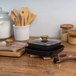 IRIS USA Non Stick Cast Aluminum Frying Pan Skillet With Soft Touch Handle