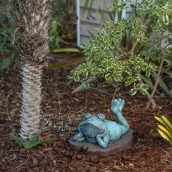 9" Magnesium Oxide Frog Laying Down Statue - Alpine Corporation