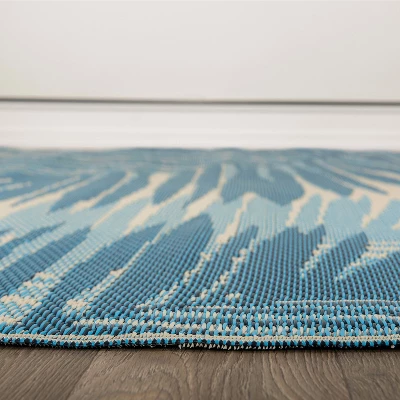 World Rug Gallery Tropical Floral Reversible Plastic Outdoor Rugs - Image 2